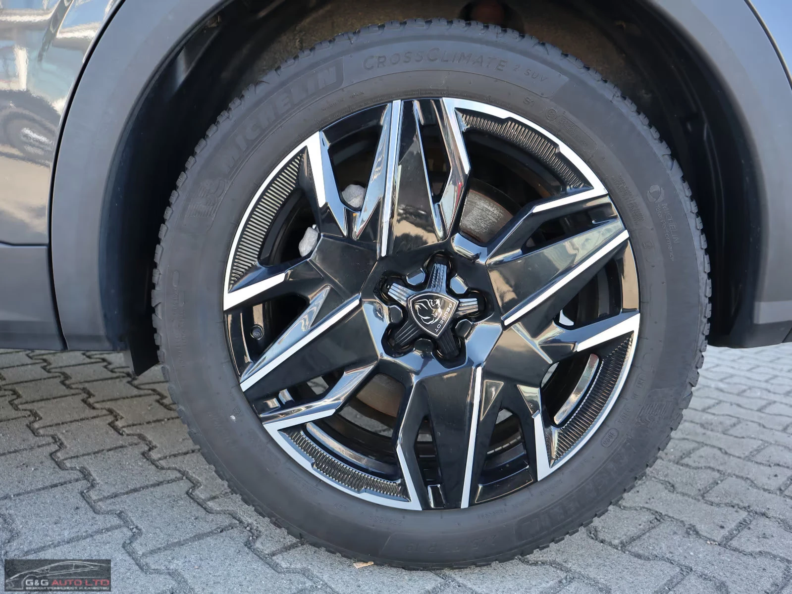 2025 Peugeot 5008 1.2MHEV 145HP GT-LINE 7S MASSAGE 360 MEMO 220q — 15