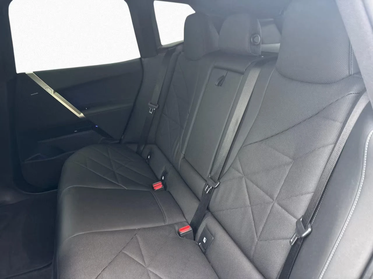 2023 BMW iX xDrive40 326HP MEMO 360 AHK H&K LED NAVI 231q — 11