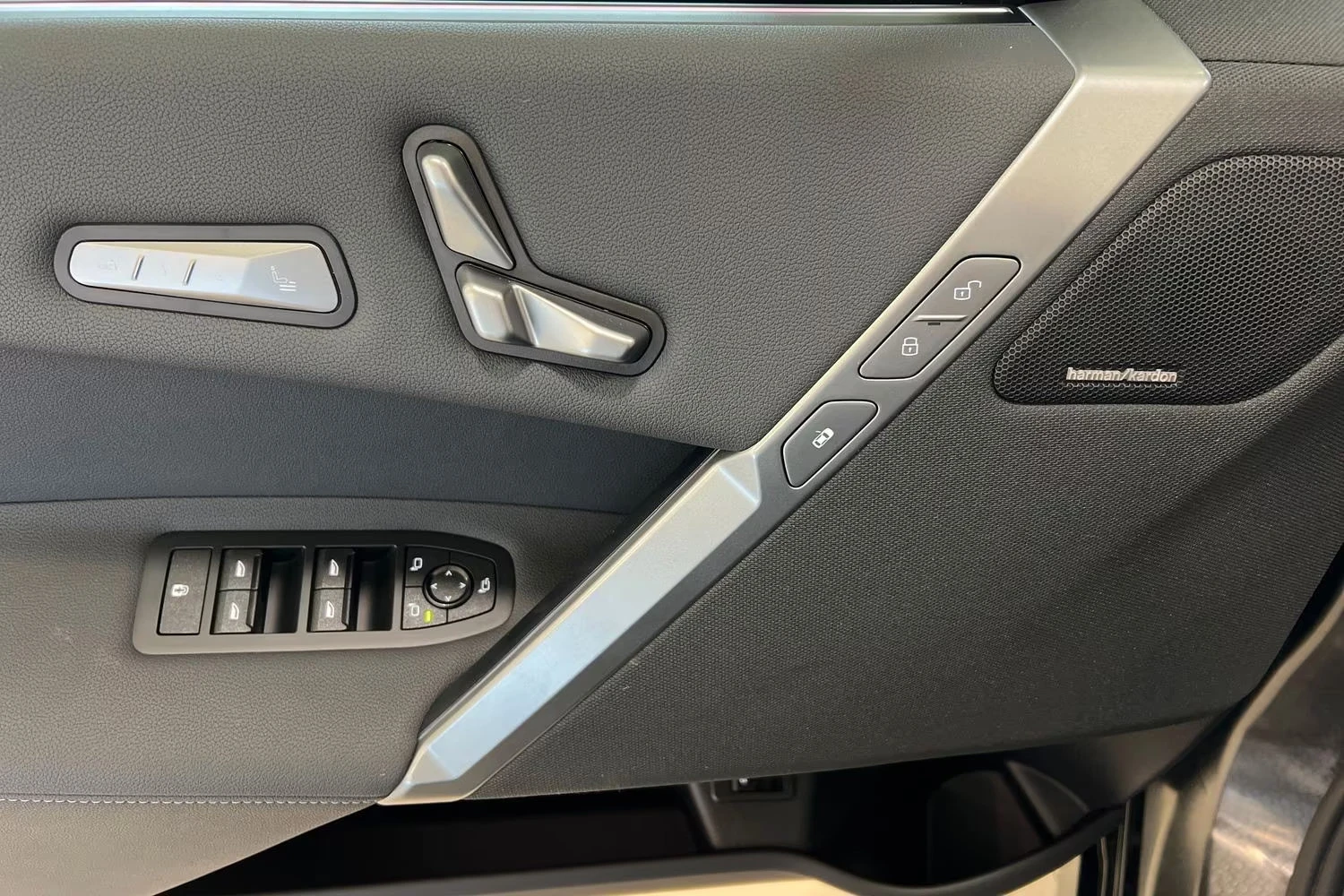 2025 BMW iX M60 619HP PANO MSPORT-PRO H&K 360 ACC KLESS 348z — 16