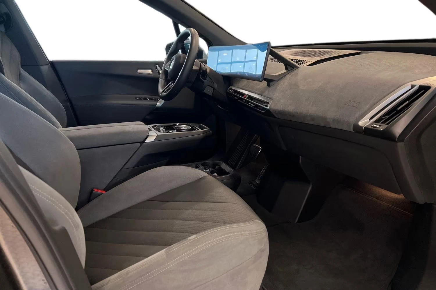 2025 BMW iX M60 619HP PANO MSPORT-PRO H&K 360 ACC KLESS 348z — 11