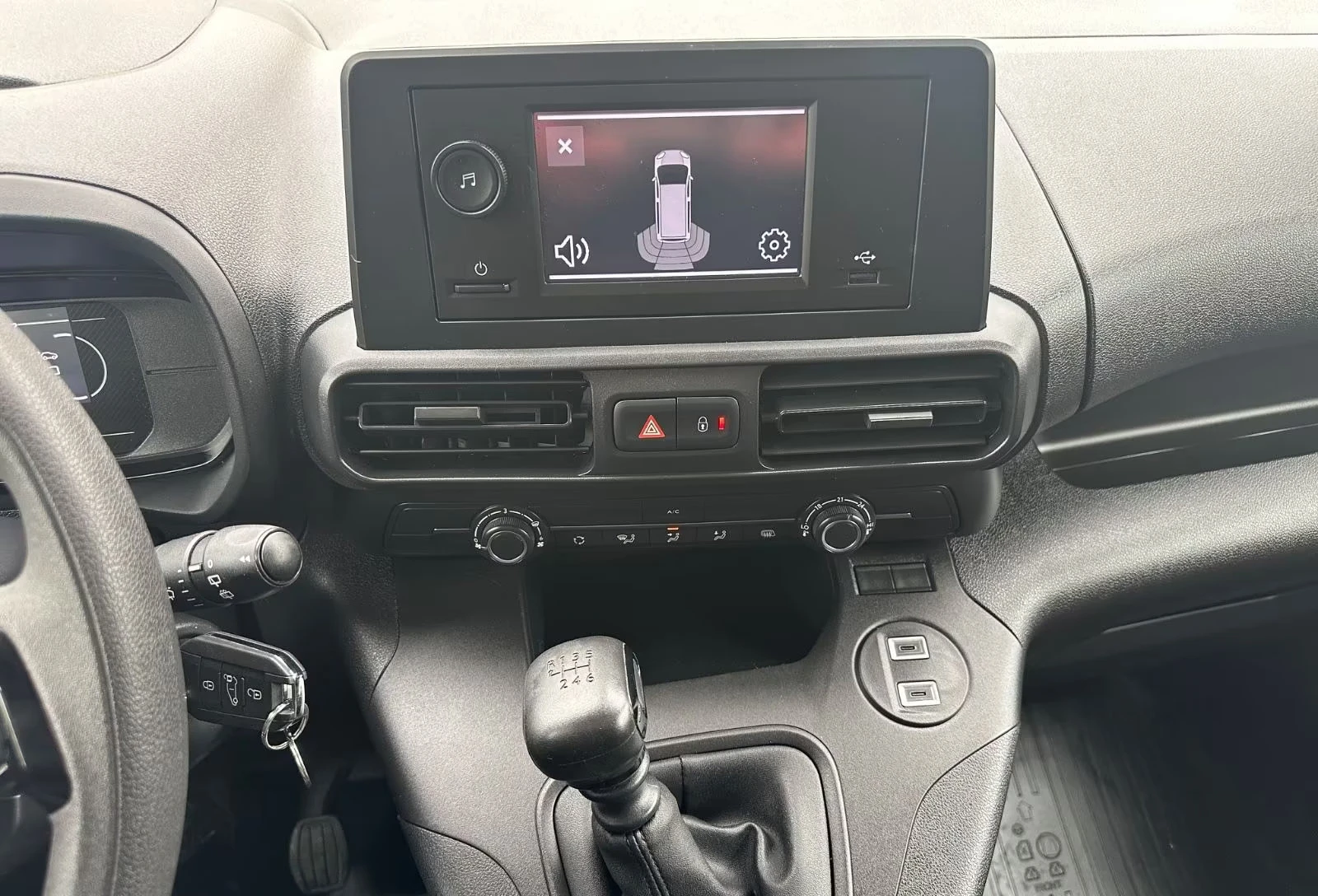 2025 Toyota Proace City Verso L1-DUTY 102HP LED DIGI DAB 243q — 8