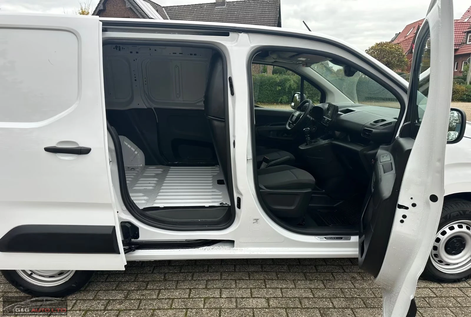 2025 Toyota Proace City Verso L1-DUTY 102HP LED DIGI DAB 243q — 14