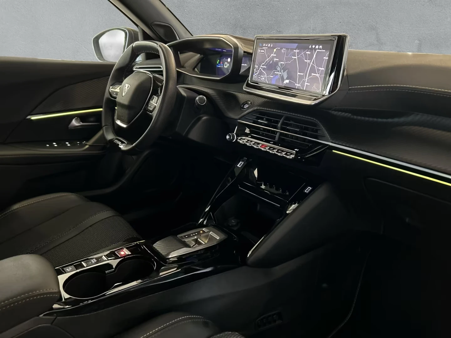 2024 Peugeot 2008 GT 136HP FACE FULL-LED 360 NAVI 207h — 9