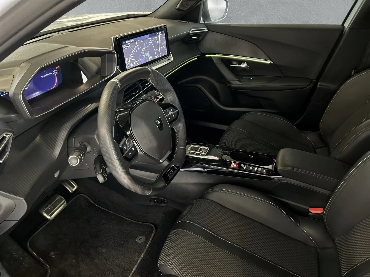 2024 Peugeot 2008 GT 136HP FACE FULL-LED 360 NAVI 207h — 7