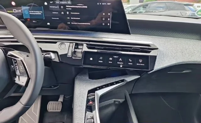 2025 Peugeot 3008 ELECTRO 213HP ALLURE CAM DIGITAL KLESS LED 389z — 12
