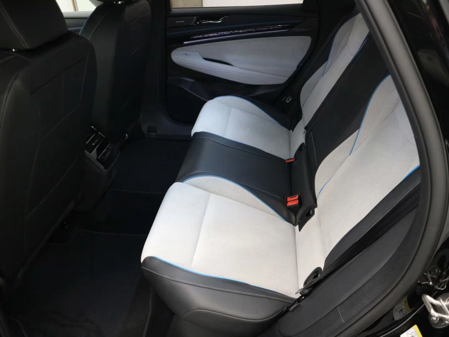 2023 Volkswagen O 286HP MASSAGE MEMO 360 HUD H&K KLESS 250q — 13