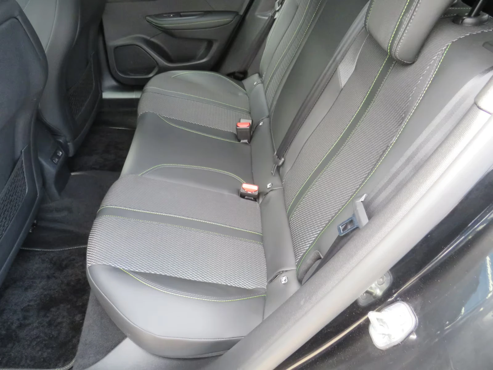 2024 Peugeot 2008 GT 136HP FULL-LED 360 NAVI 208h — 11