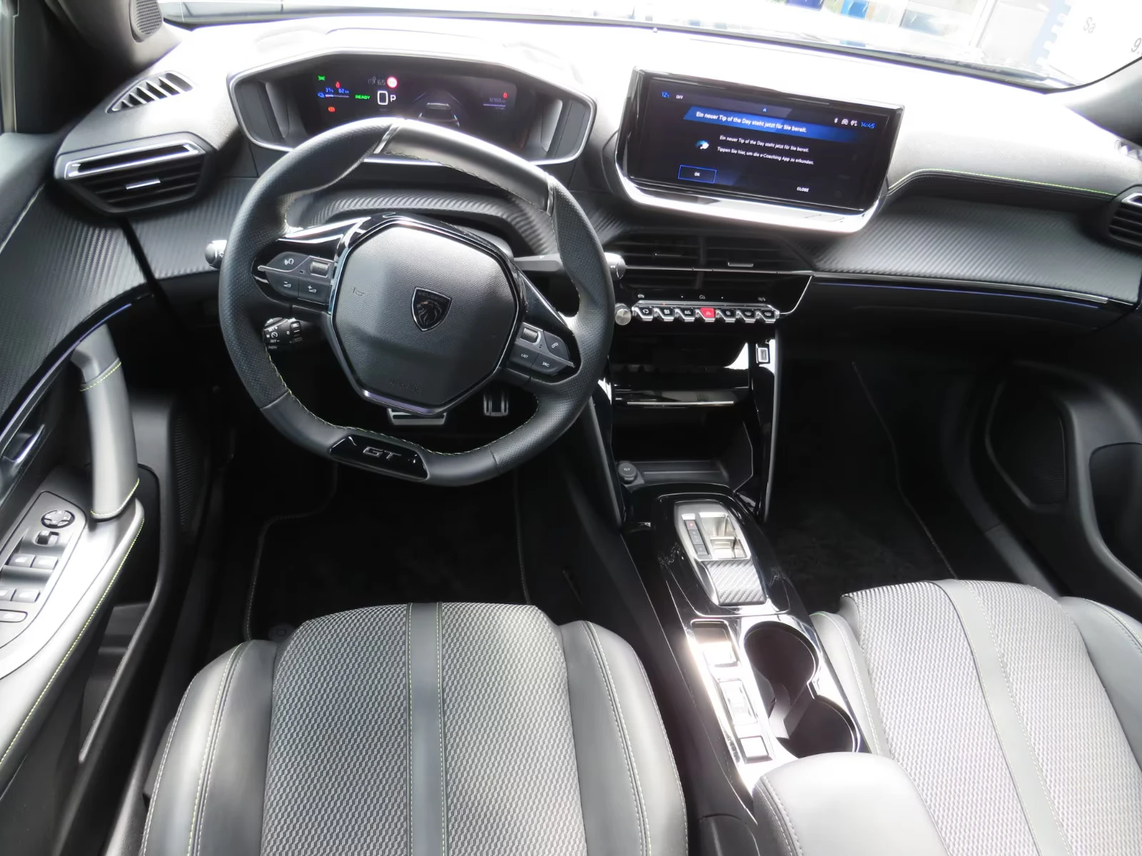 2024 Peugeot 2008 GT 136HP FULL-LED 360 NAVI 208h — 10
