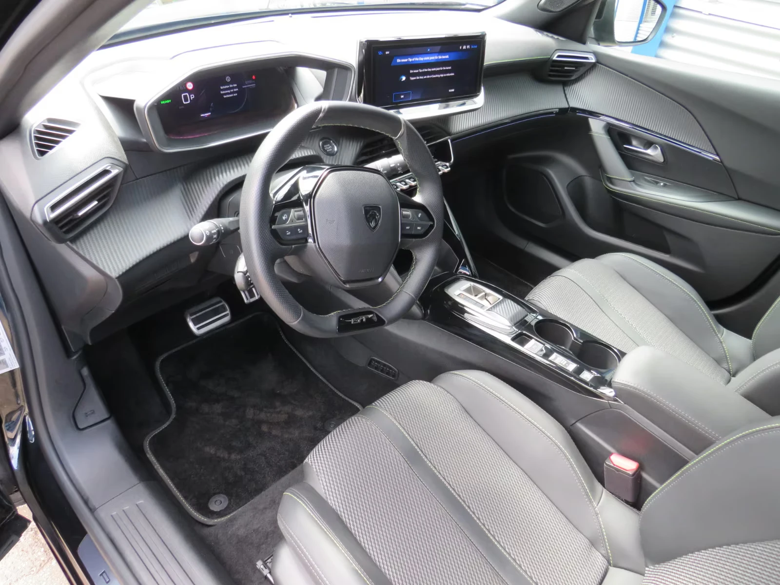 2024 Peugeot 2008 GT 136HP FULL-LED 360 NAVI 208h — 8