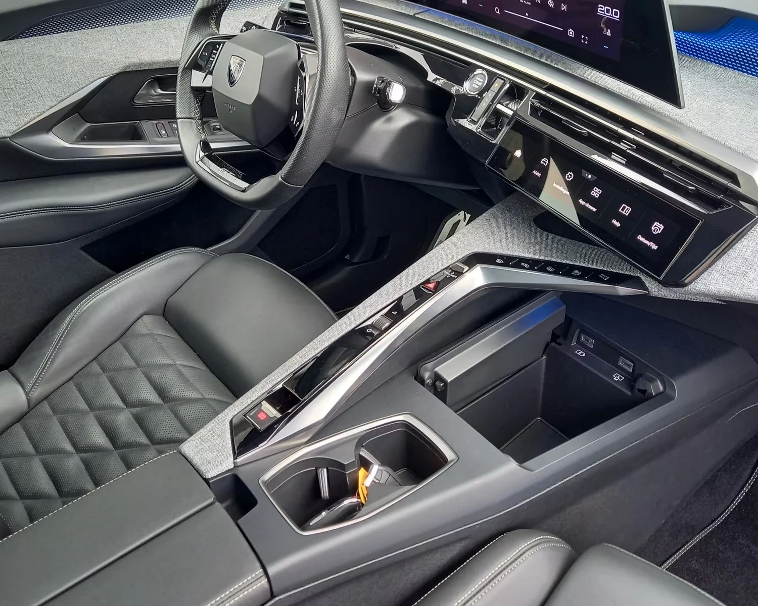 2024 Peugeot 3008 GT 210HP FIRST-EDITION NAVI 360 PANO KLESS 391z — 8