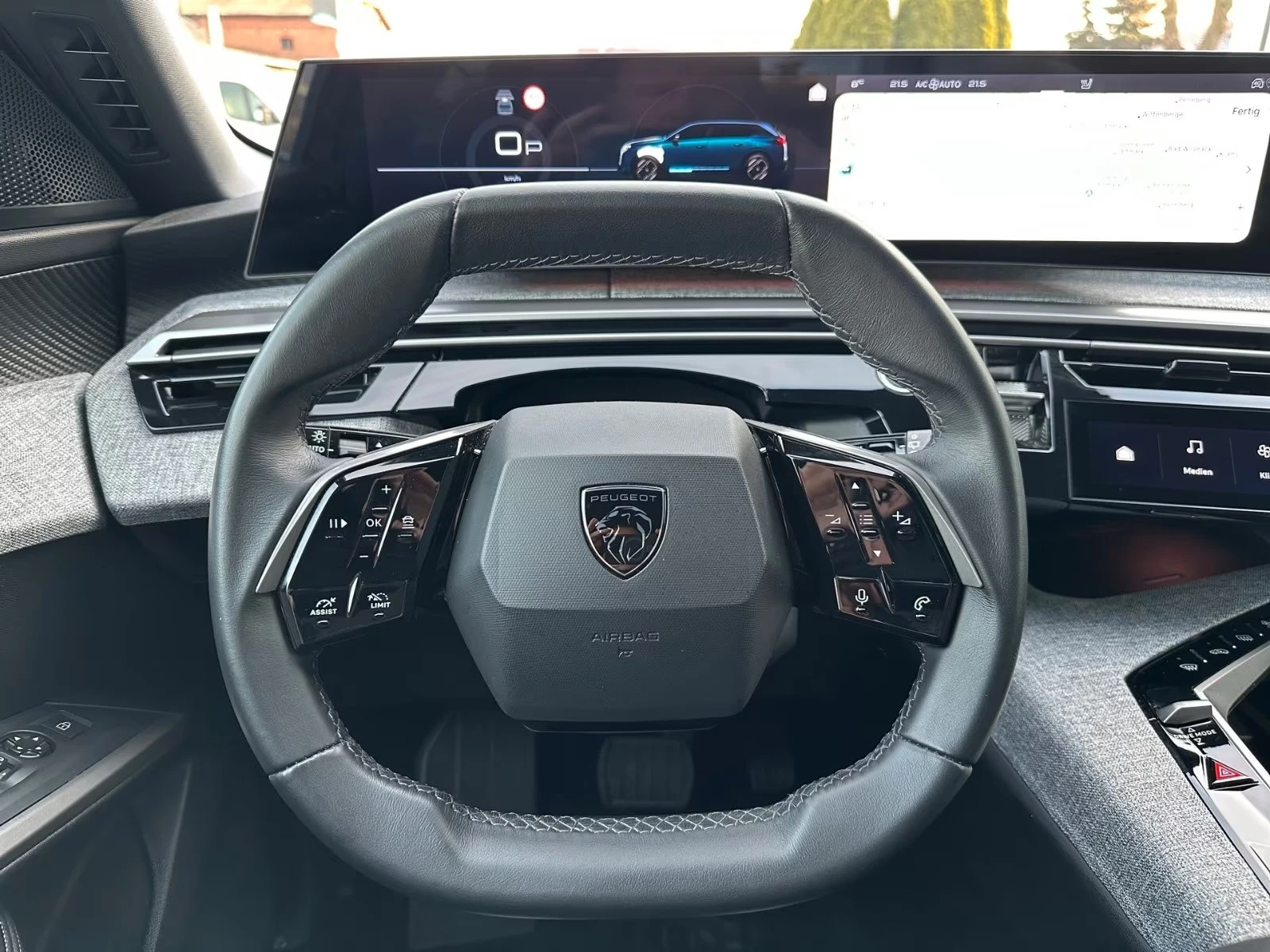 2025 Peugeot 5008 ALLURE 145HP 7S 360 ACC NAVI DIGI CPLAY KLESS 264q — 10