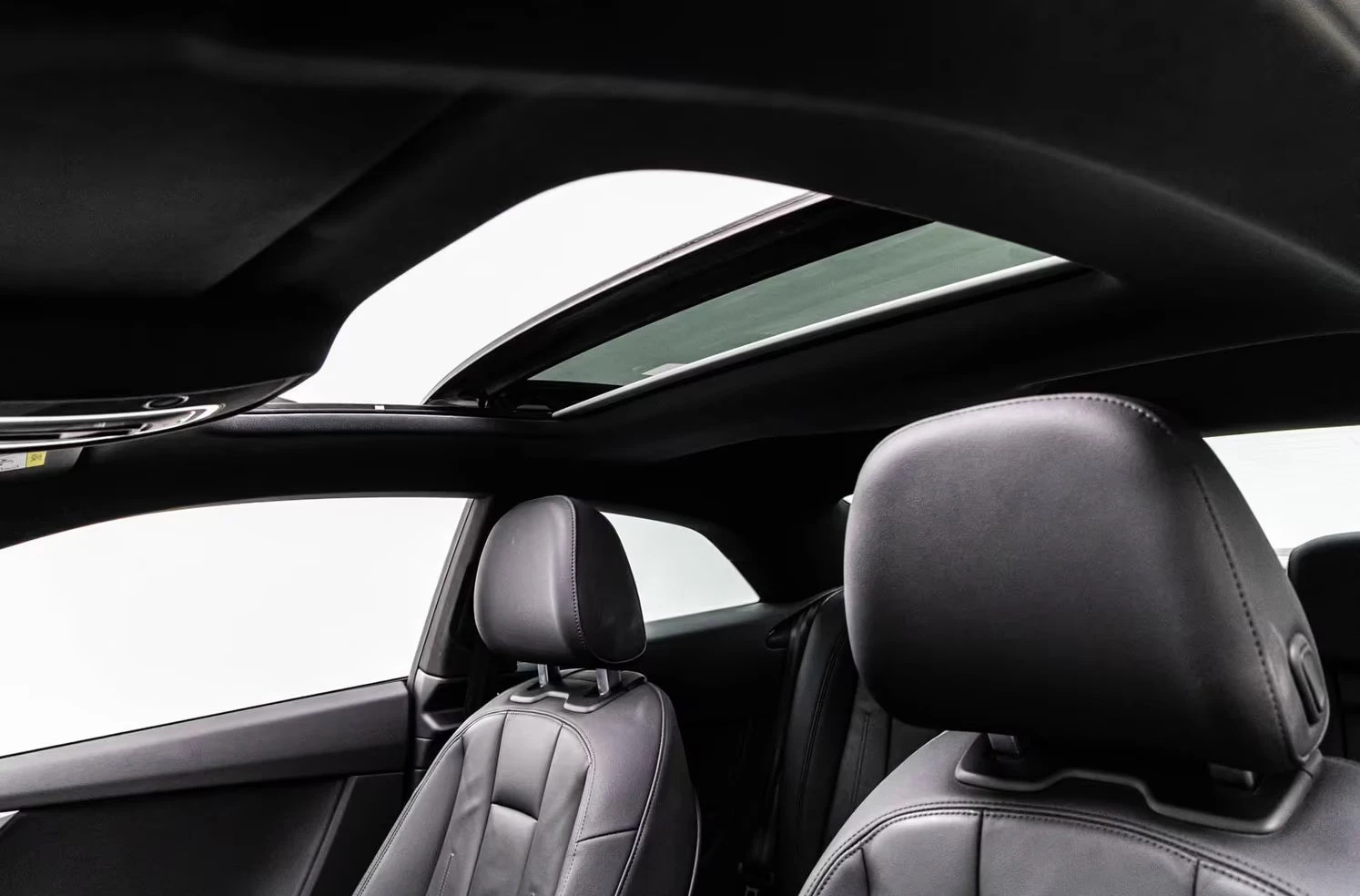 2022 Audi A5 40TDI 204HP S-LINE BLACK MATRIX PANO CAM 408z — 12