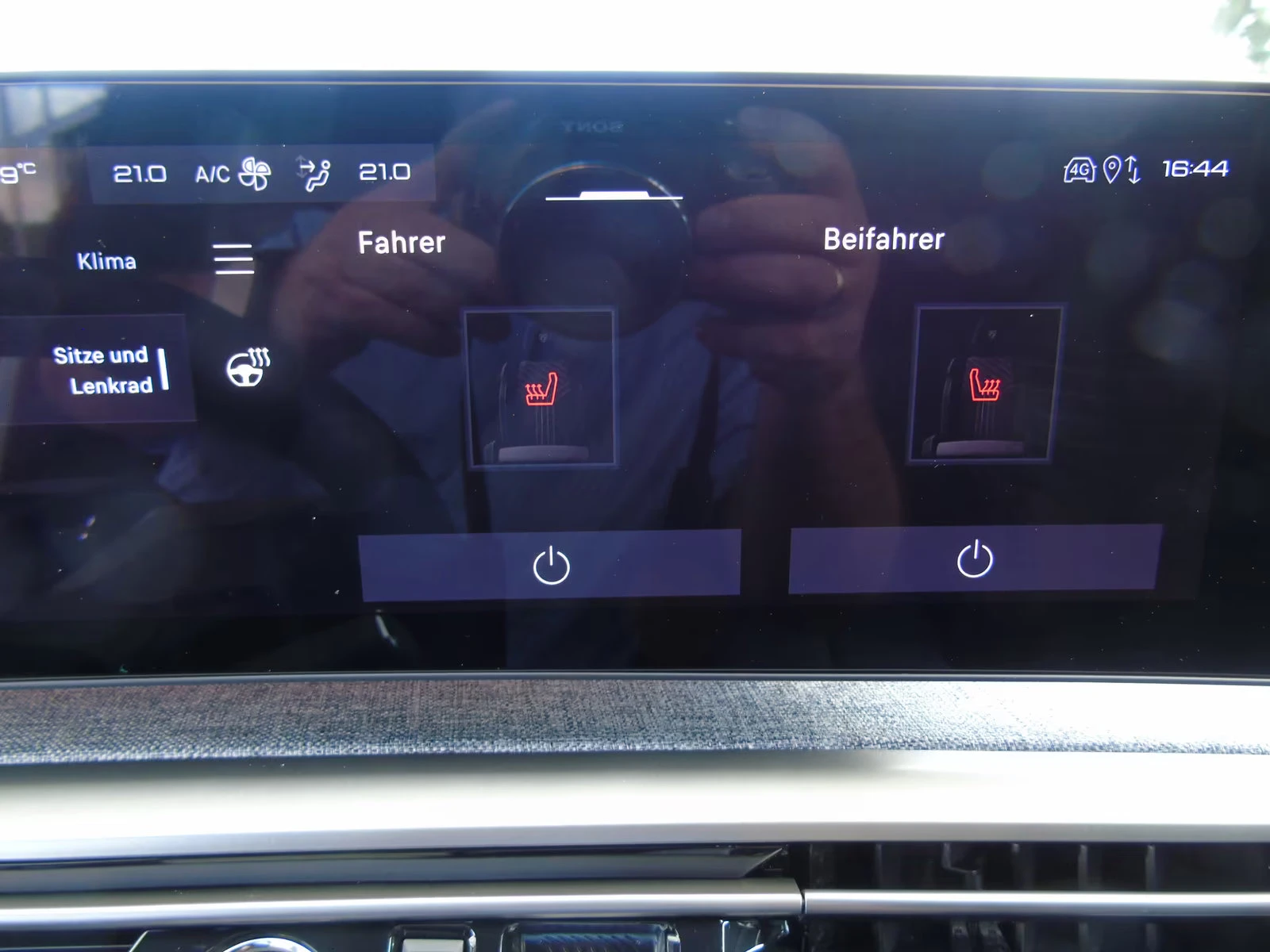2025 Peugeot 3008 1.2MHEV 145HP ALLURE FACE-LIFT 360 NAVI CPLAY 295q — 11