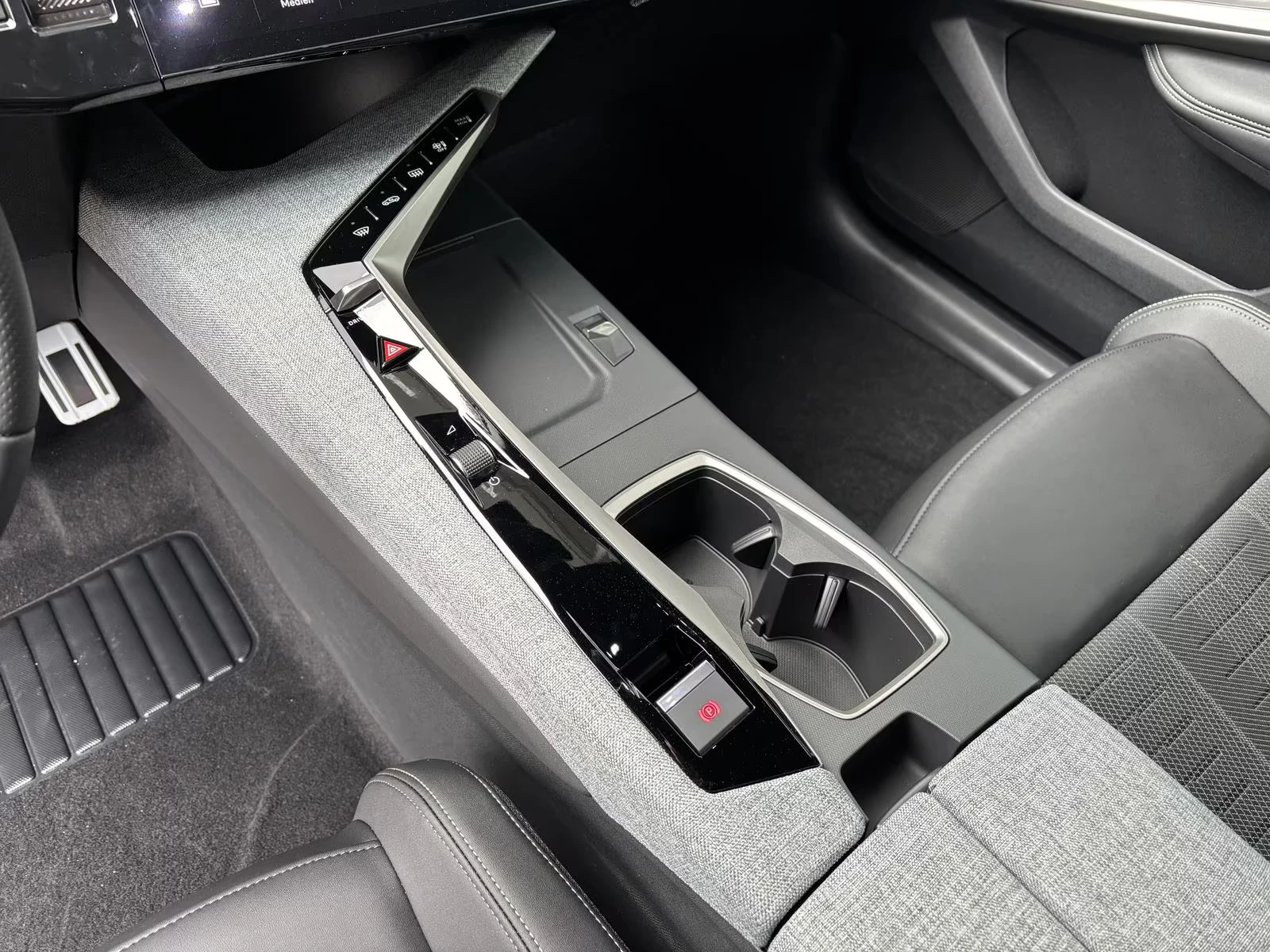 2026 Peugeot 5008 НОВ! GT MHEV 145HP 7SEATS CAM NAVI 220h — 15
