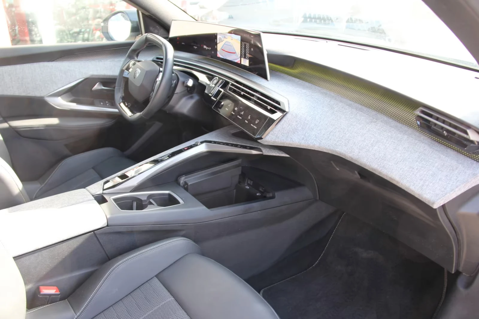2025 Peugeot 5008 GT MHEV 145HP 7SEATS CAM NAVI 221h — 9