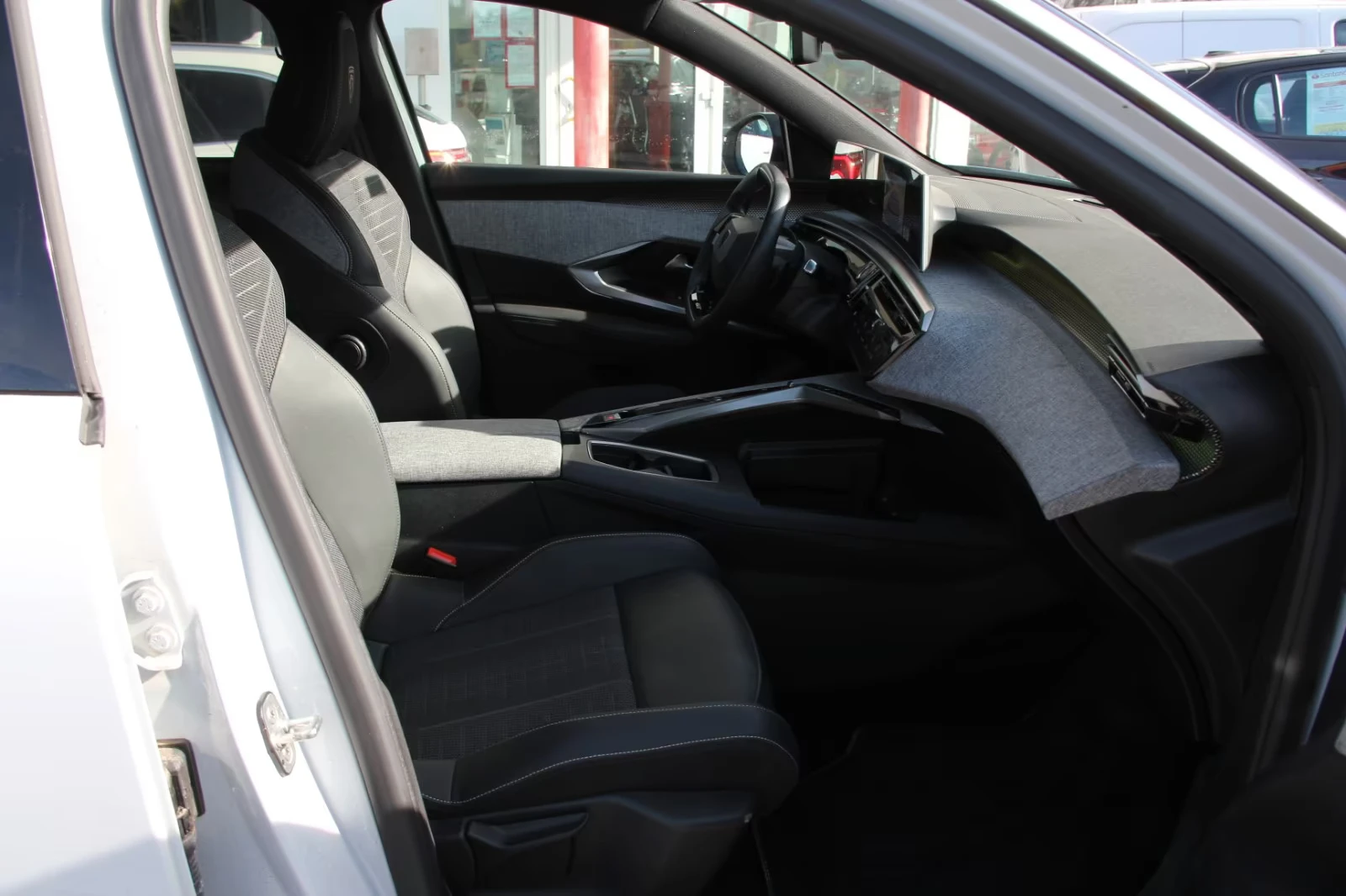 2025 Peugeot 5008 GT MHEV 145HP 7SEATS CAM NAVI 221h — 8