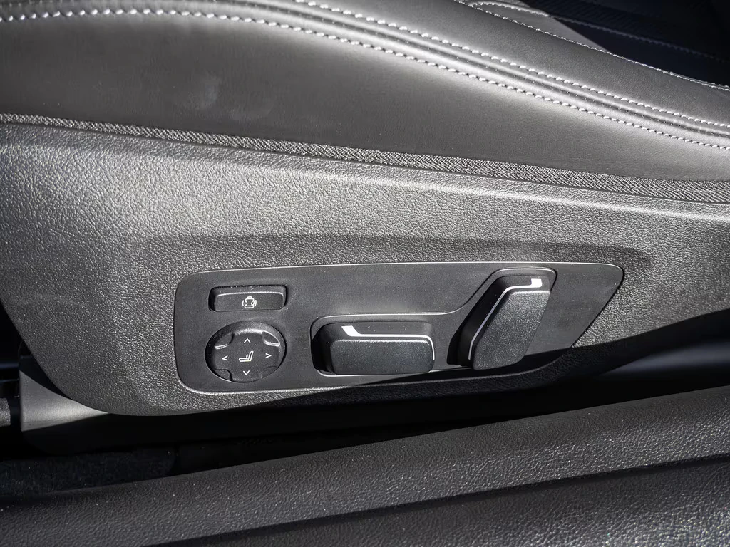 2025 BMW M4 COPM 530HP 4X4 CABRIO HUD CAM H&K NAVI 223h — 15