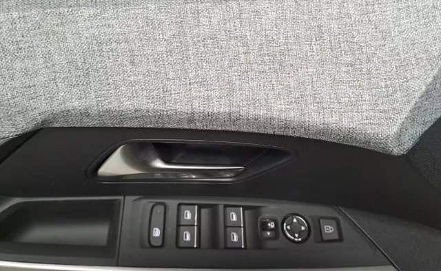 2025 Peugeot 3008 ELECTRO 213HP GT-LINE CAM NAVI LED CPLAY 305q — 12