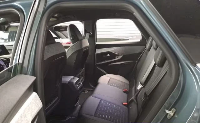 2025 Peugeot 3008 ELECTRO 213HP GT-LINE CAM NAVI LED CPLAY 305q — 13