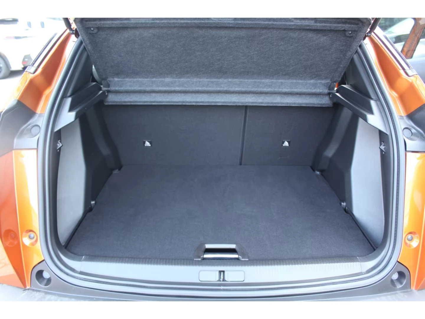 2021 Peugeot 2008 ALLURE 136HP ACC NAVI CAM 226h — 7