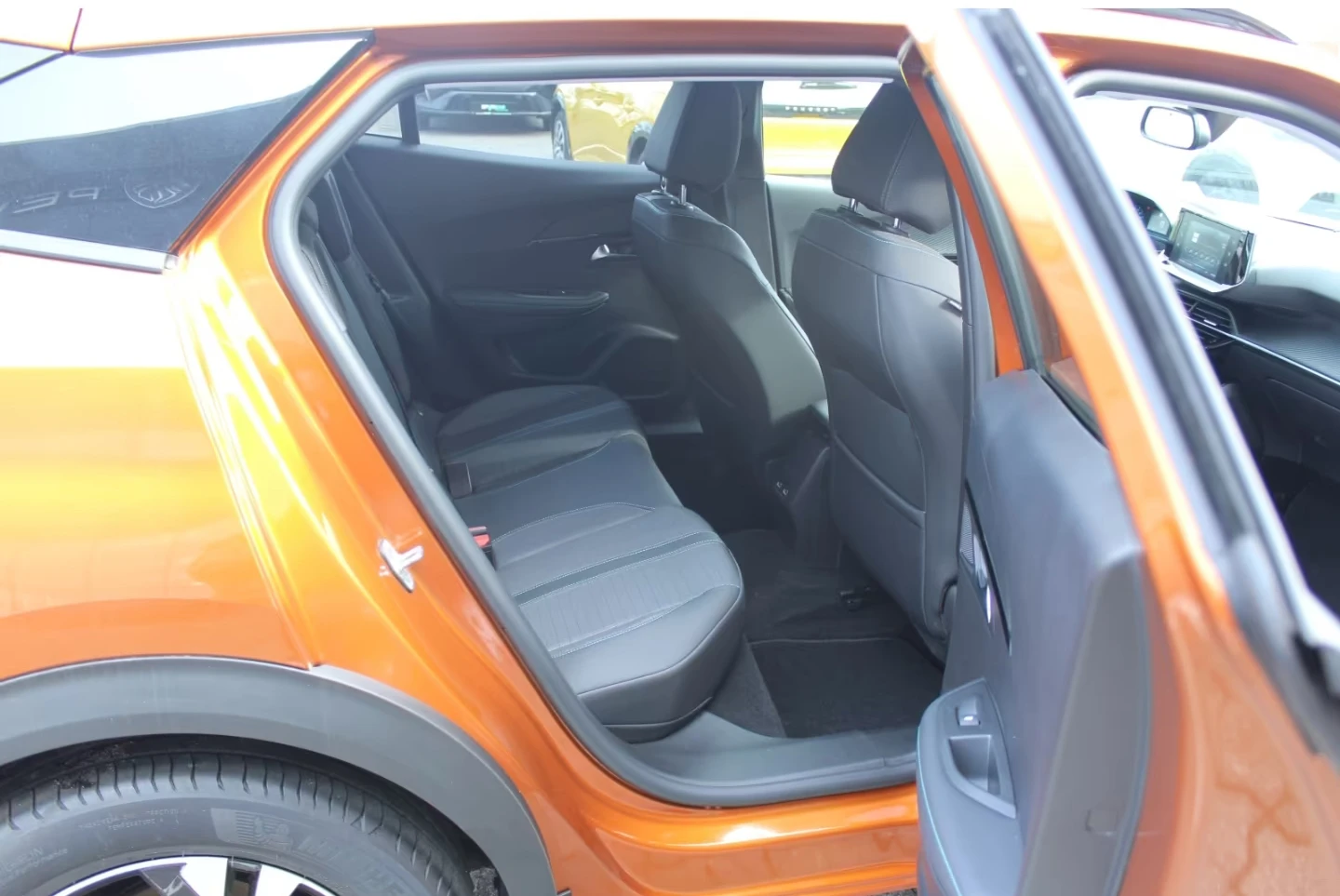 2021 Peugeot 2008 ALLURE 136HP ACC NAVI CAM 226h — 11