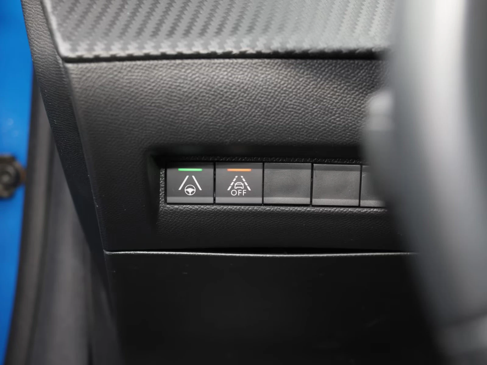2021 Peugeot 208 e-GT-LINE 136HP CAM AHK H.PUMP NAVI LED CPLAY 315q — 12