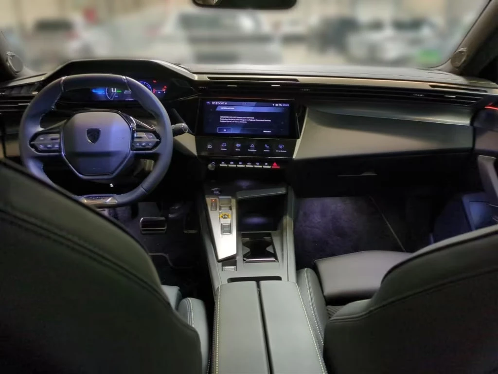 2025 Peugeot 408 e-GT-LINE 213HP FOCAL 360 MEMO NAVI LED CPLAY 318q — 8