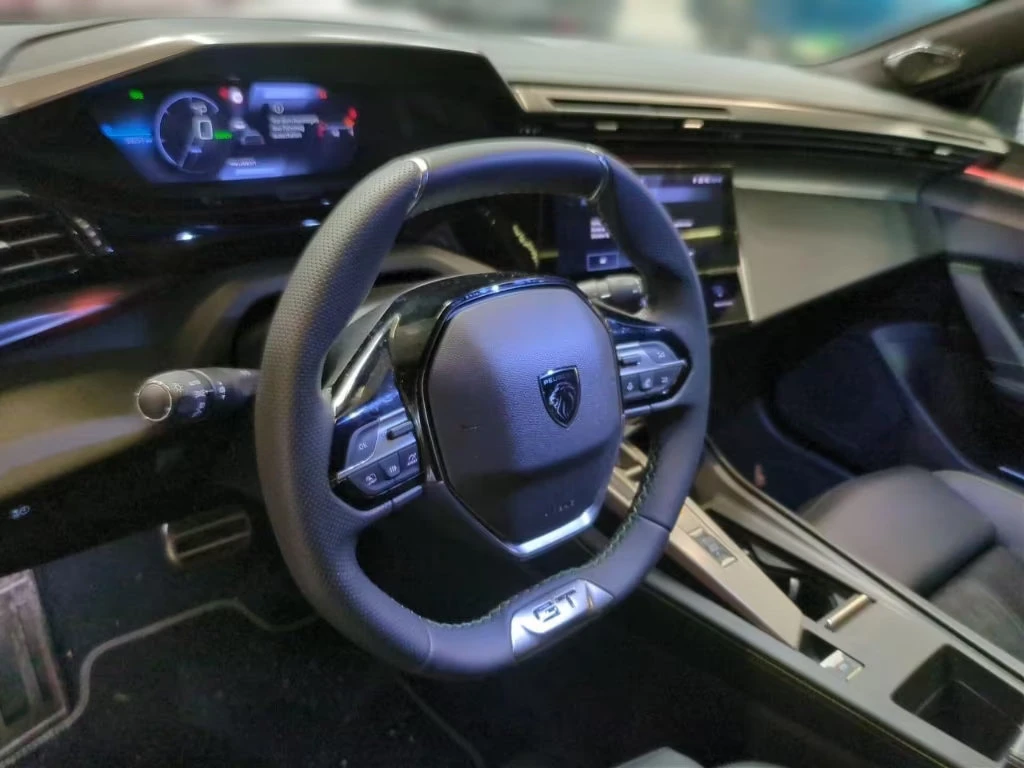 2025 Peugeot 408 e-GT-LINE 213HP FOCAL 360 MEMO NAVI LED CPLAY 318q — 7