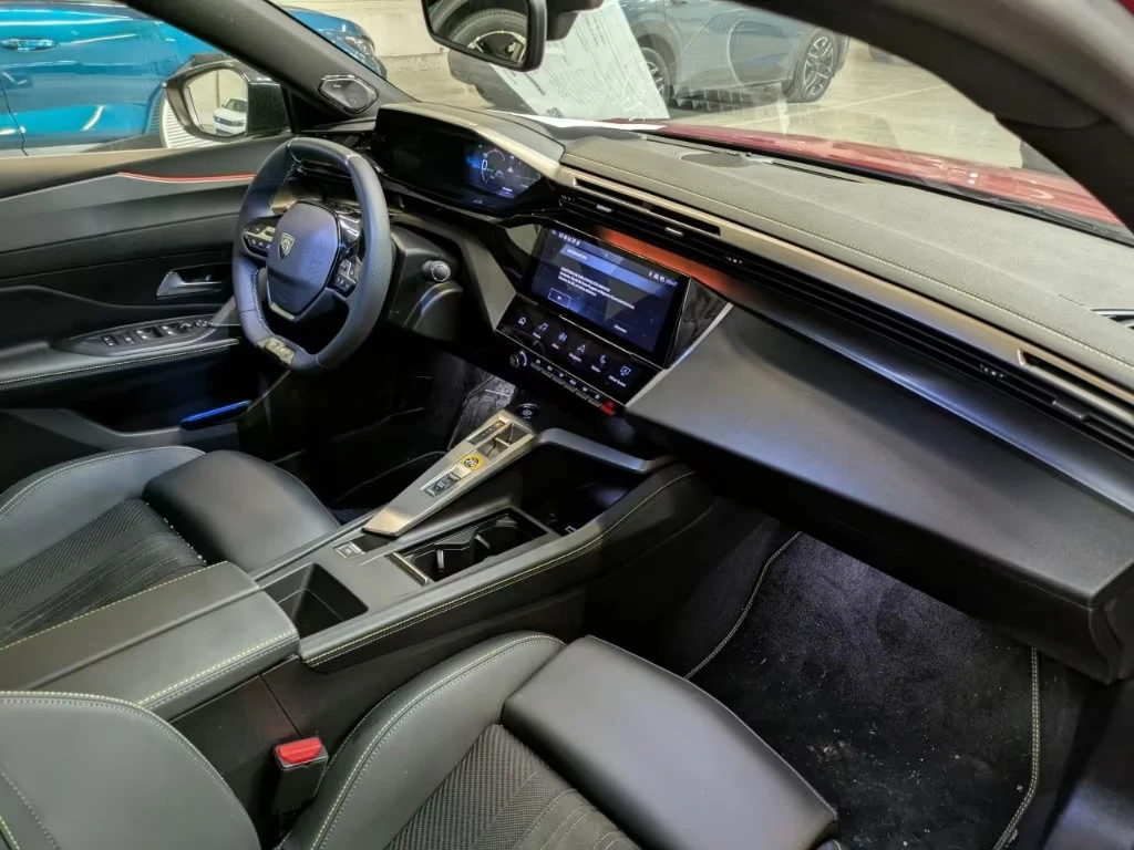 2025 Peugeot 408 e-GT-LINE 213HP FOCAL 360 MEMO NAVI LED CPLAY 318q — 9