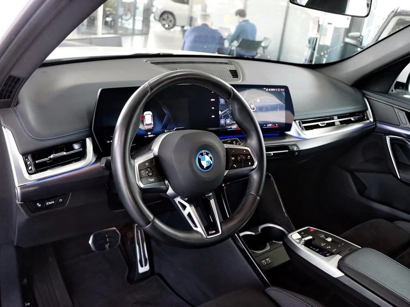2023 BMW iX1 xDrive30 313HP M-SPORT CAM KED DIGI NAVI 320q — 9