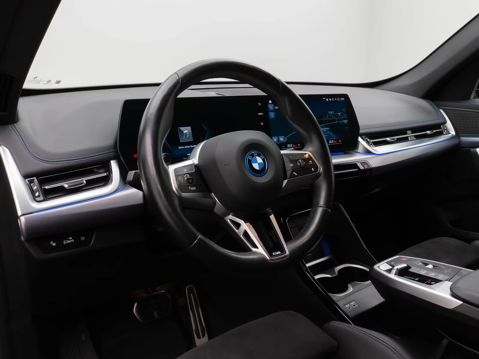 2023 BMW iX1 xDrive30 313HP M-SPORT SHADOW H&K CAM H.PUMP 322q — 10