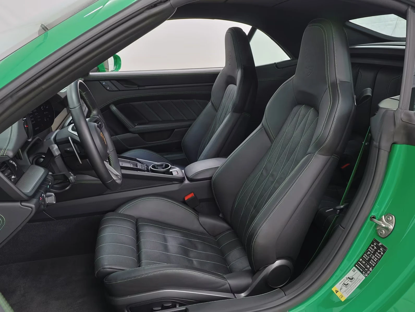2023 Porsche 911 992 CARRERA 4GTS REAR-STEER CARBON 4X4 MATRIX 426z — 12