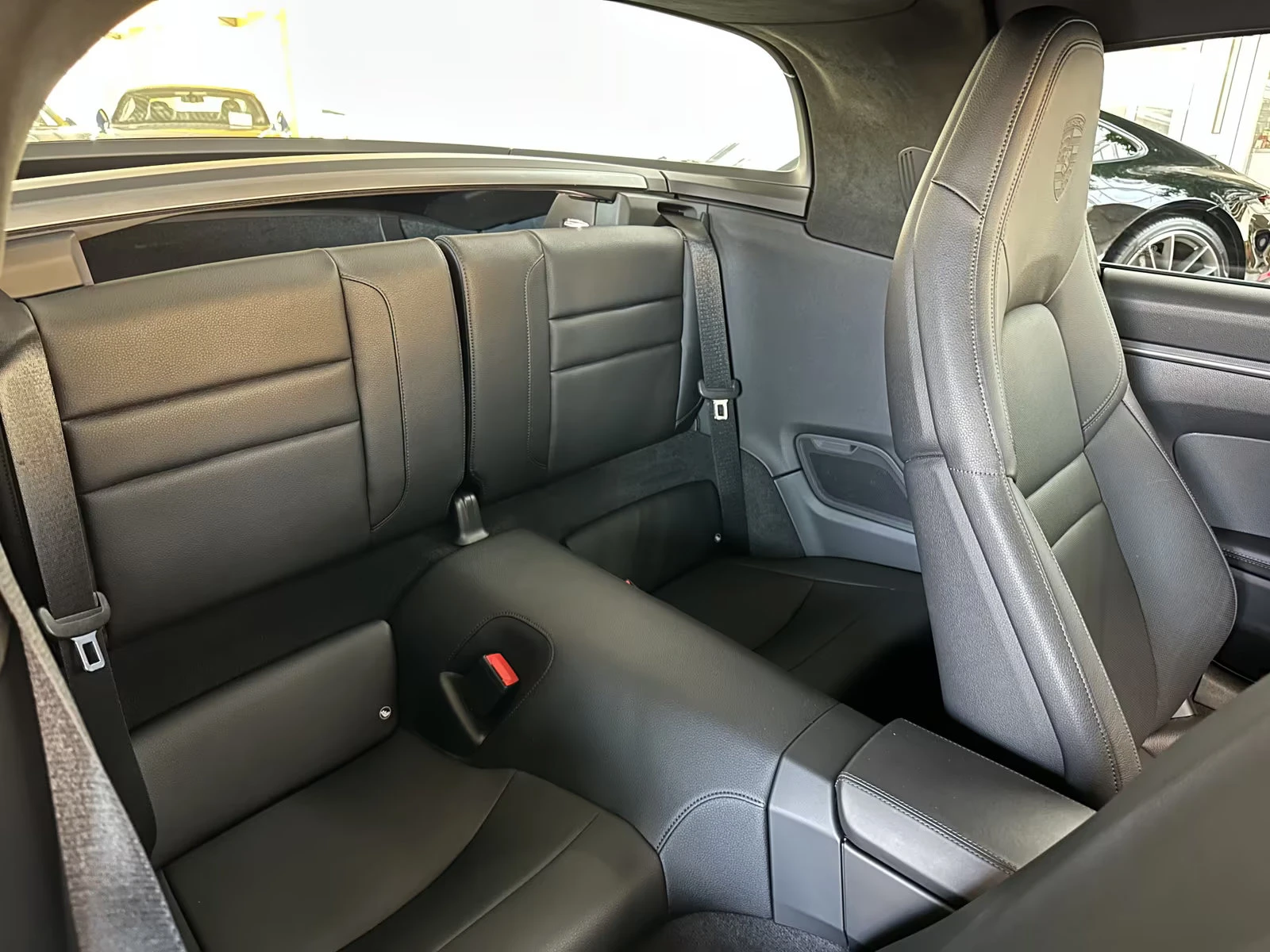 2022 Porsche 911 992 TARGA-4 385HP 4X4 PDK BOSE VENT CAM 427z — 11
