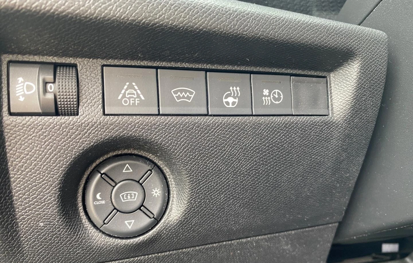 2022 Citroen C4 e-FEEL-PACK — 9