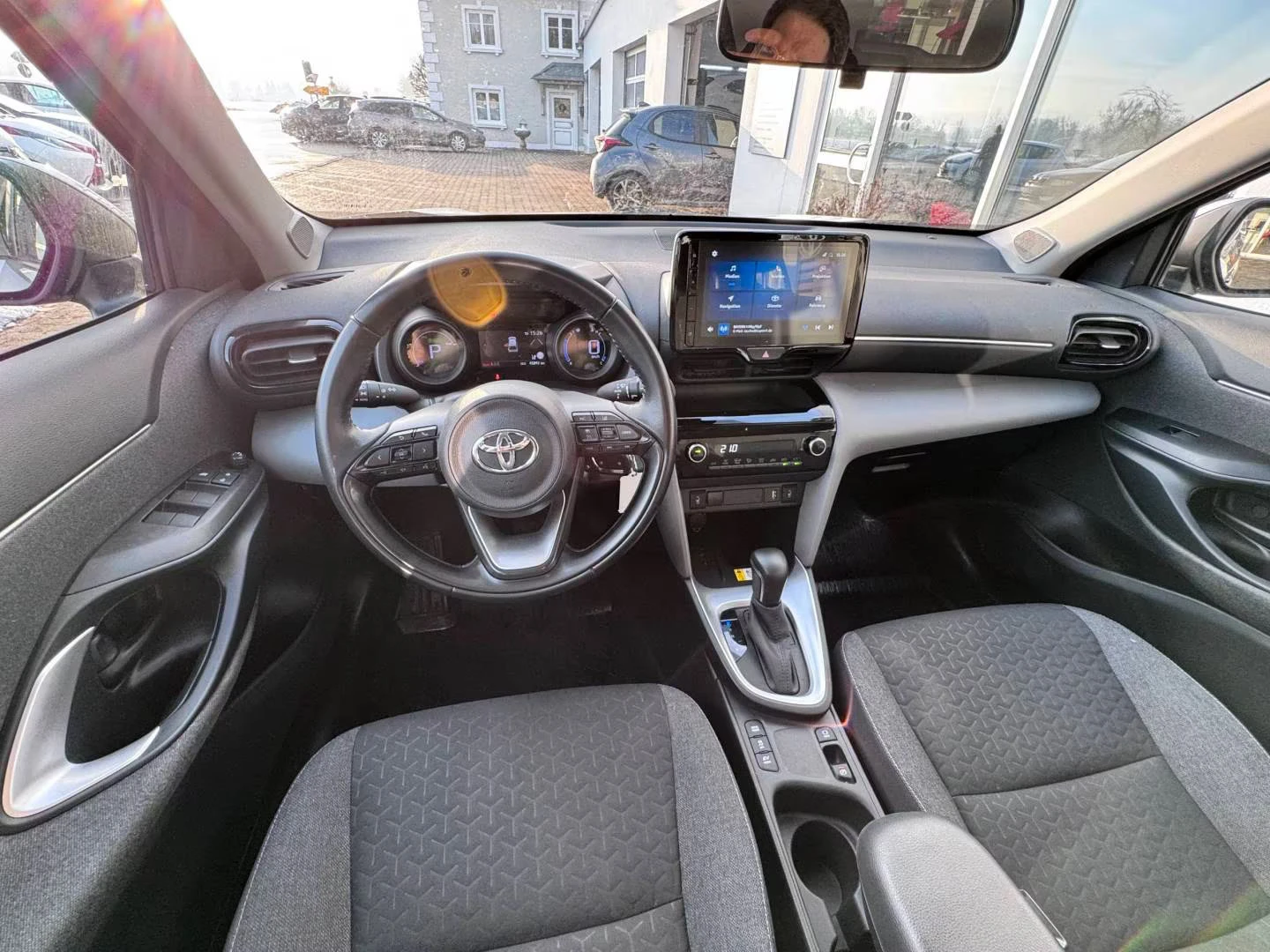 2021 Toyota Yaris Cross HEV 116HP BUSSINES CAM LED CPLAY NAVI 333q — 6