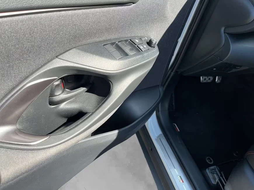 2022 Toyota Yaris Cross HEV 116HP GR-SPORT CAM CPLAY LED NAVI 334q — 12