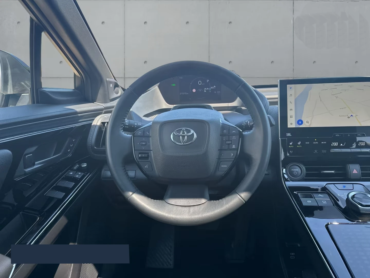 2024 Toyota bZ4X 4x4 218HP 71KWH PANO КОЖА 360 NAVI 236h — 12