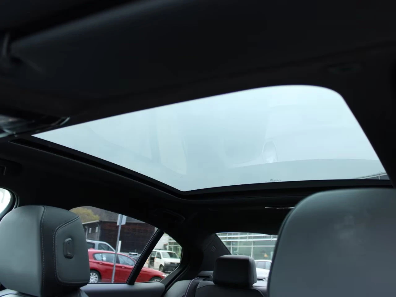 2024 BMW i5 xDRIVE 40 394HP SPORTPRO PANO 360 ACC 435z — 9