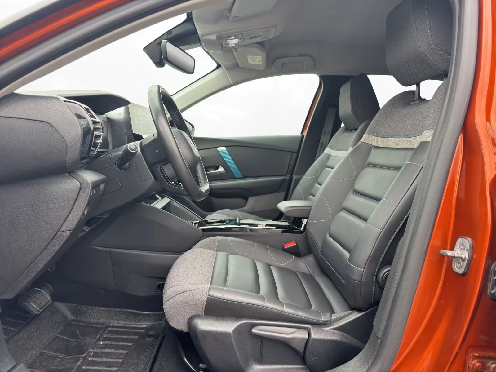 2022 Citroen C4 SHINE — 12