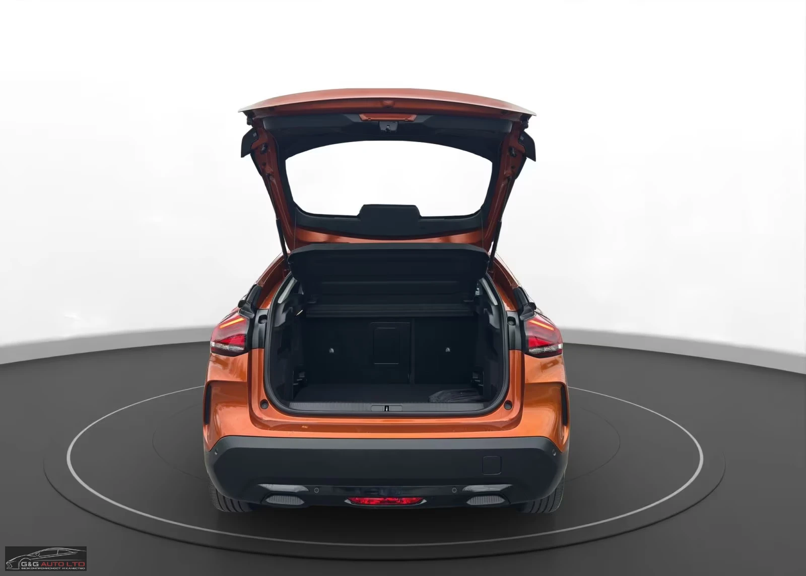 2022 Citroen C4 SHINE — 8