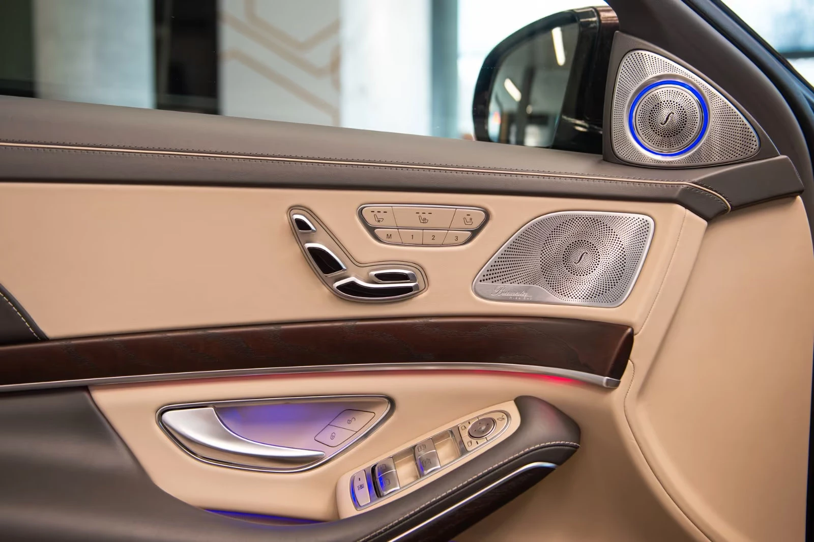 2018 Maybach S 560 4MATIC — 12