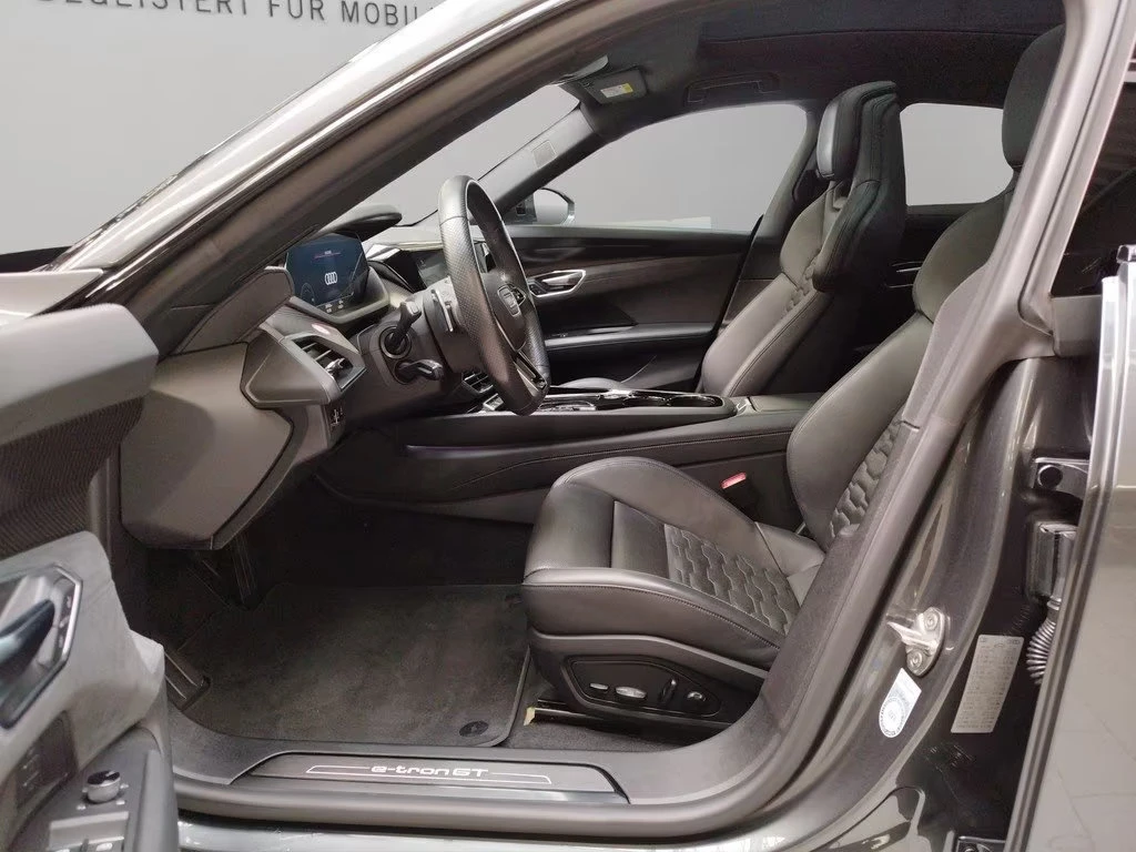 2021 Audi e-tron GT 476HP QUATTRO PANO B&O MATRIX 360 KLESS 443z — 13