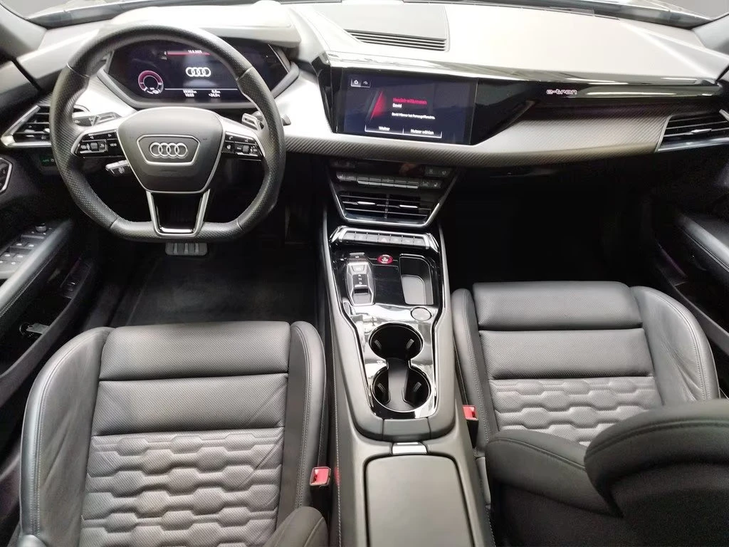 2021 Audi e-tron GT 476HP QUATTRO PANO B&O MATRIX 360 KLESS 443z — 12