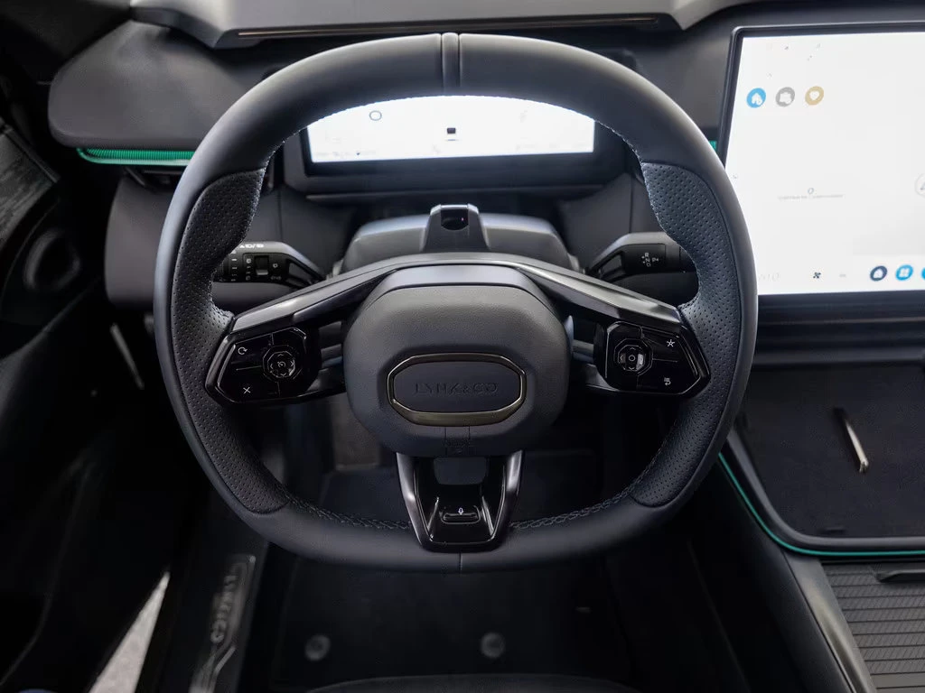 2026 LynkCo 08 PHEV — 7