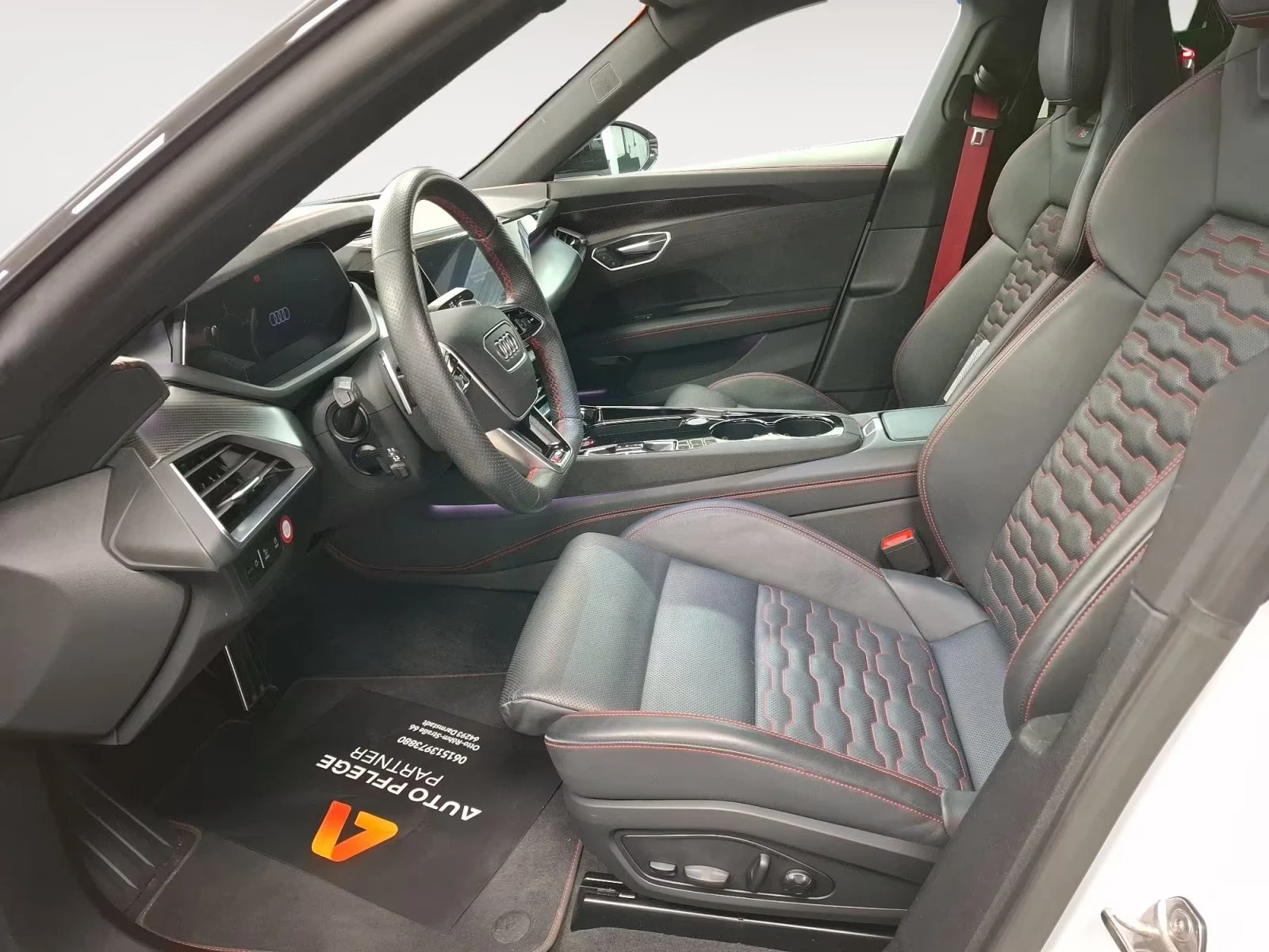 2023 Audi e-tron GT RS 598HP QUATTRO CARBON LASER MASS PANO 360 447z — 10