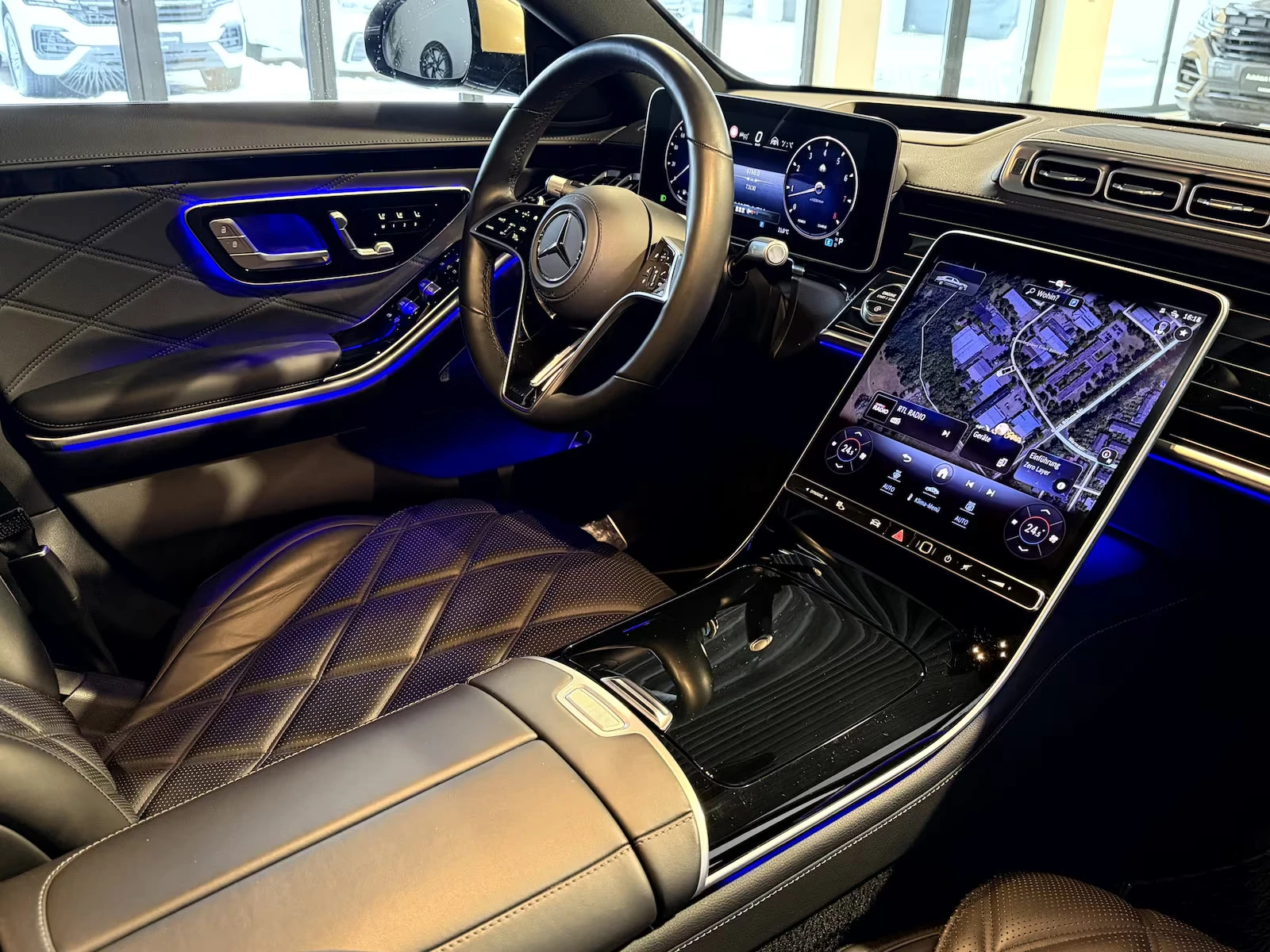 2023 Mercedes-Benz S 580 MAYBACH 503HP 4M PANO MASS BURM 360 241h — 8