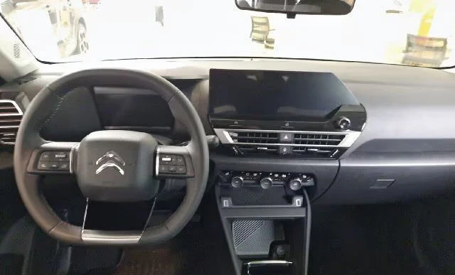 2025 Citroen C4 MHEV — 7