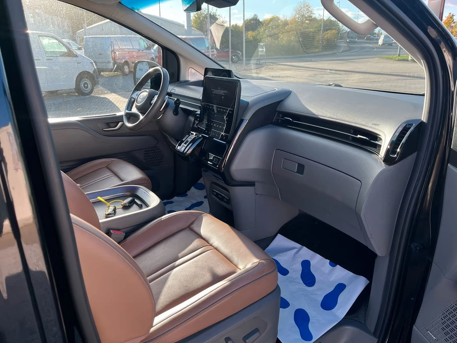 2022 Hyundai Staria SIGNATURE 2.2 177HP 4WD CAM NAVI KLESS CPLAY 367q — 7
