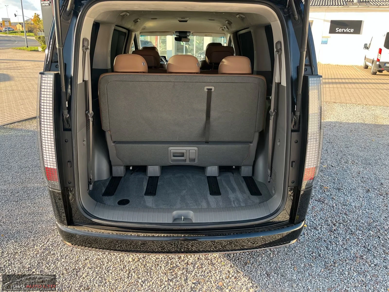 2022 Hyundai Staria SIGNATURE 2.2 177HP 4WD CAM NAVI KLESS CPLAY 367q — 10