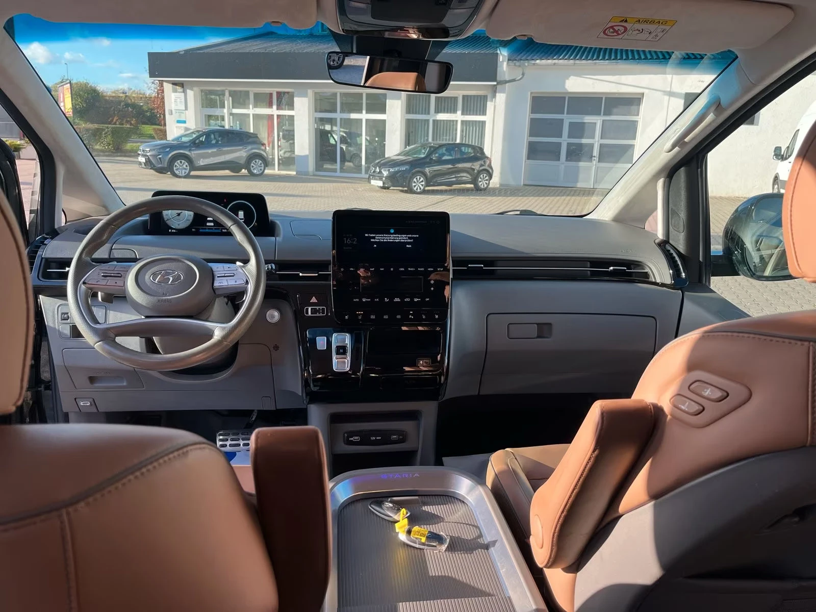 2022 Hyundai Staria SIGNATURE 2.2 177HP 4WD CAM NAVI KLESS CPLAY 367q — 6